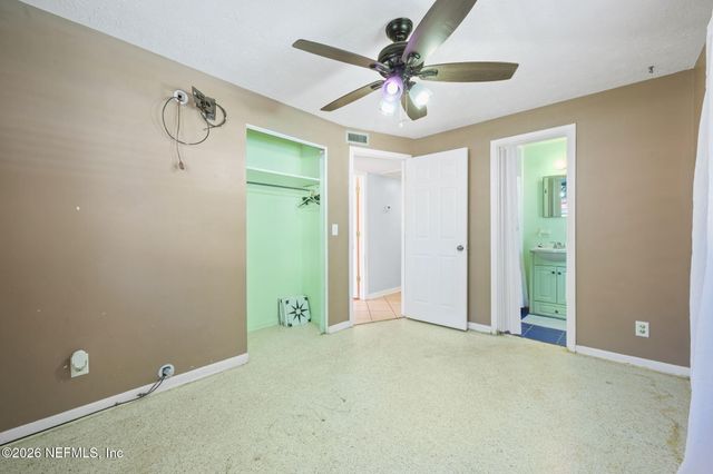 431 VALDERIA Drive, Orange Park, FL 32073