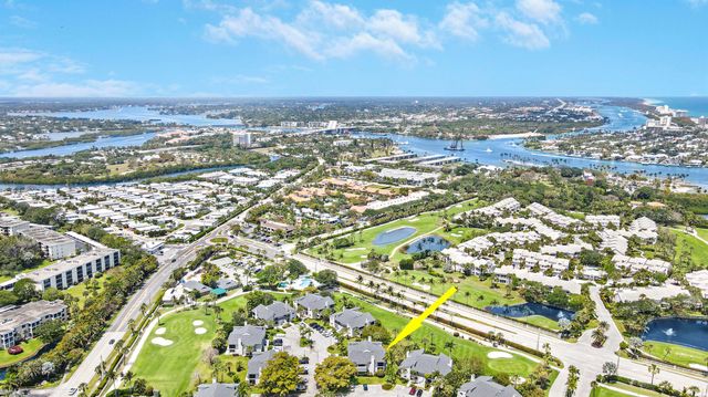 304 Clubhouse Circle, Jupiter, FL 33477
