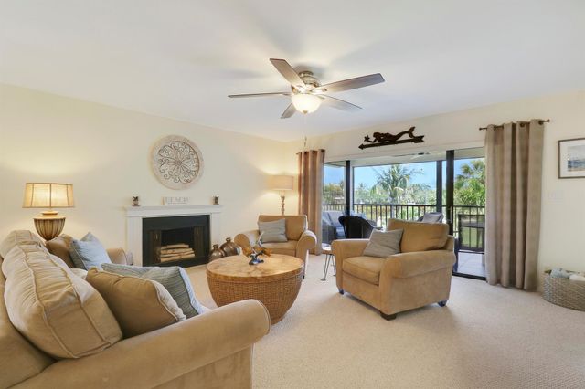 304 Clubhouse Circle, Jupiter, FL 33477