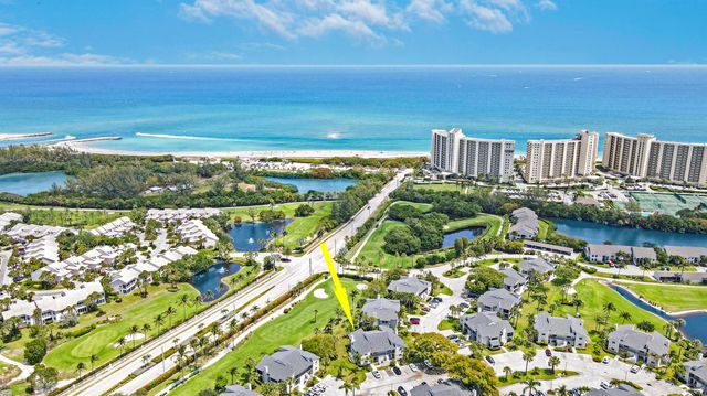 304 Clubhouse Circle, Jupiter, FL 33477