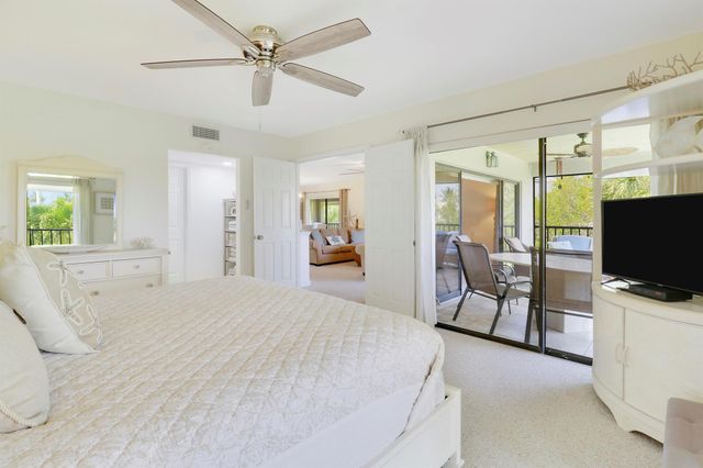 304 Clubhouse Circle, Jupiter, FL 33477