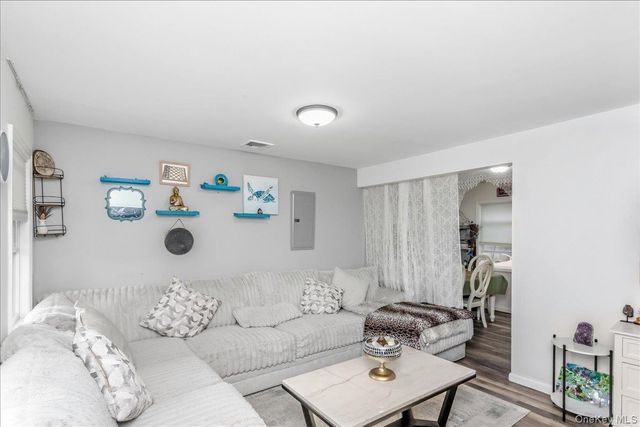 761 Provost Avenue, Bellport, NY 11713