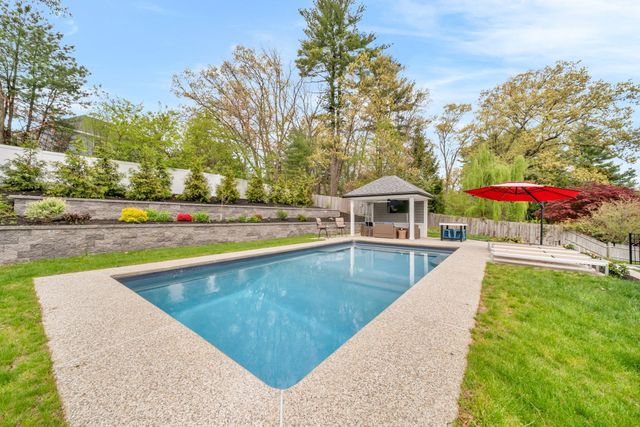 400 Andover St, Wilmington, MA 01887