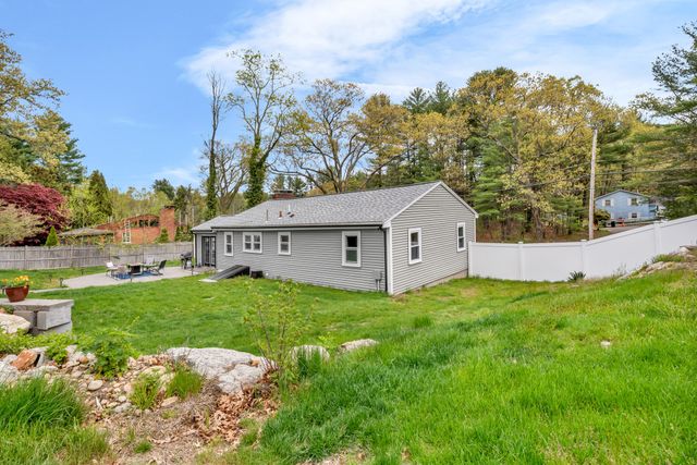 400 Andover St, Wilmington, MA 01887