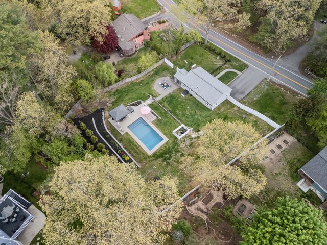 400 Andover St, Wilmington, MA 01887