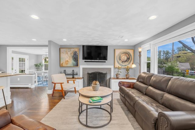 400 Andover St, Wilmington, MA 01887