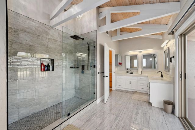 3025 Chicago, San Diego, CA 92117