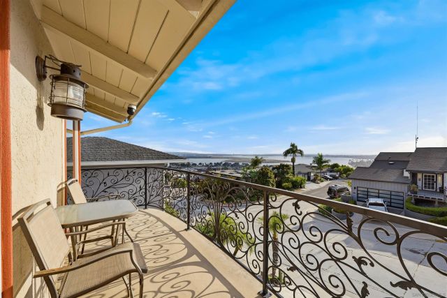 3025 Chicago, San Diego, CA 92117