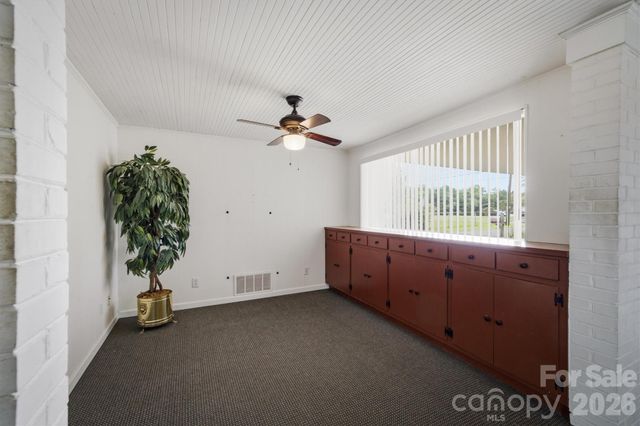 300 N Center Street, Hildebran, NC 28637