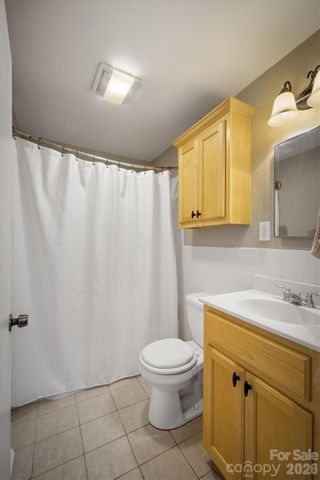 300 N Center Street, Hildebran, NC 28637