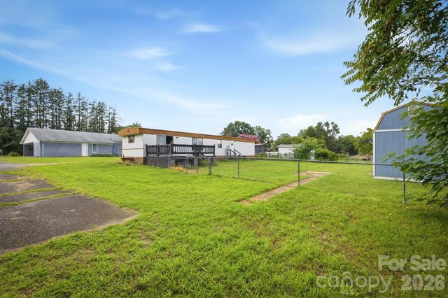 300 N Center Street, Hildebran, NC 28637