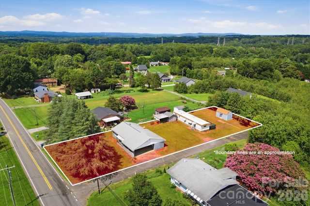 300 N Center Street, Hildebran, NC 28637