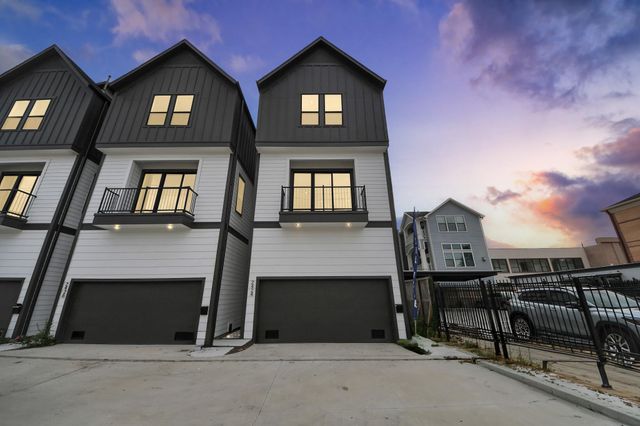 2426 Ella Boulevard, Houston, TX 77008