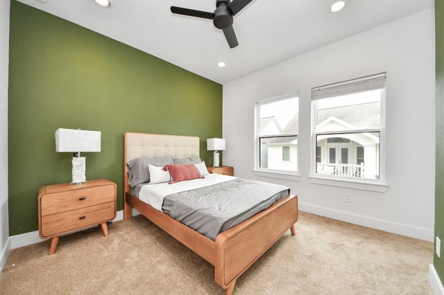 2426 Ella Boulevard, Houston, TX 77008