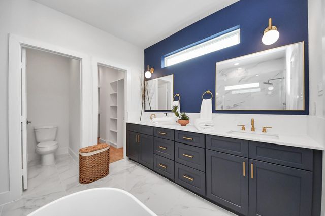 2426 Ella Boulevard, Houston, TX 77008