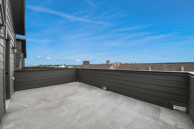 2426 Ella Boulevard, Houston, TX 77008