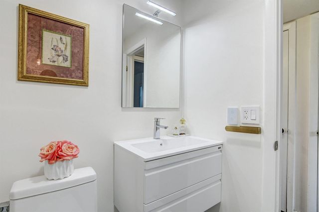 42 Burgundy A, Delray Beach, FL 33484