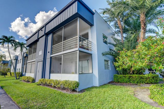 42 Burgundy A, Delray Beach, FL 33484