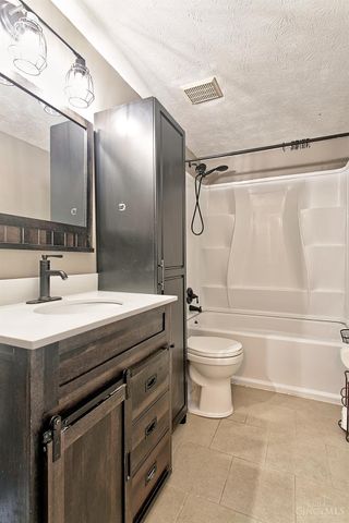 464 Vancover Court, Union Twp, OH 45244