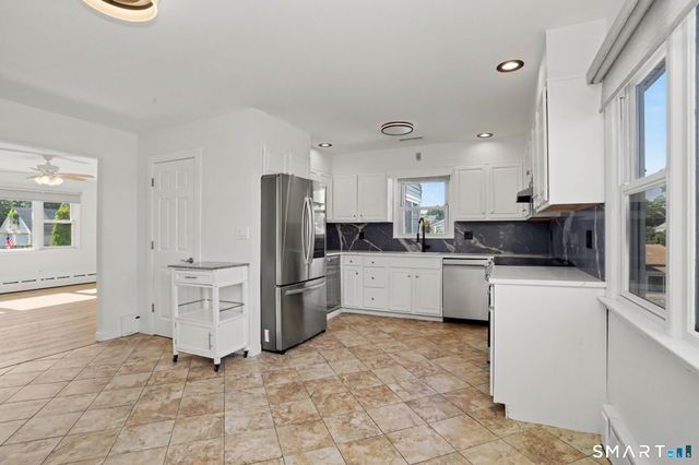 92 Burwood Avenue 2, Stamford, CT 06902