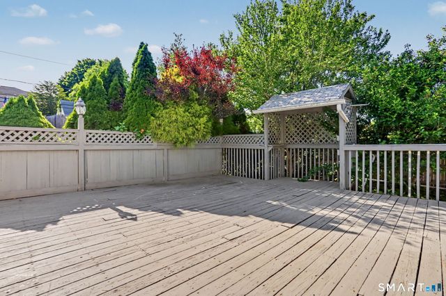 92 Burwood Avenue 2, Stamford, CT 06902