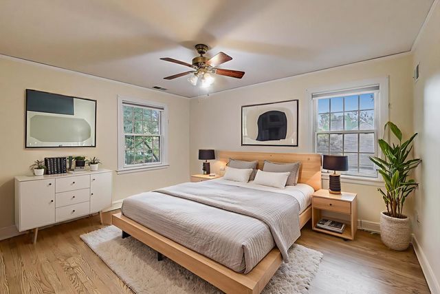 6420 N Navajo Avenue, Chicago, IL 60646