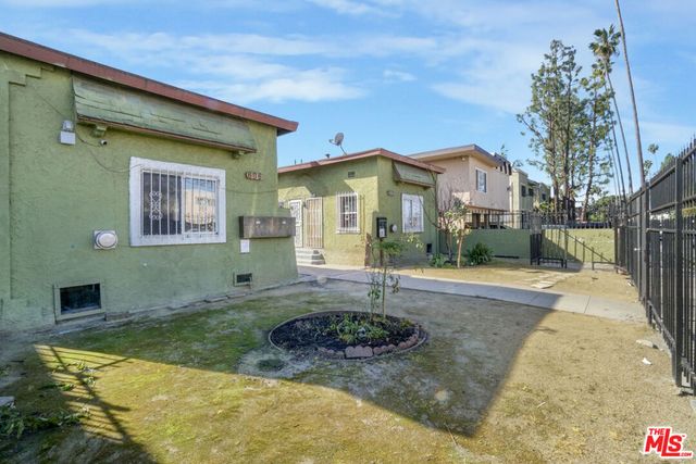 606 W 81st Street, Los Angeles, CA 90044