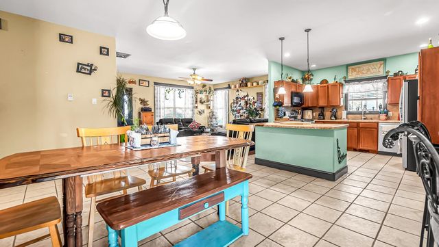 1348 13 Road, Loma, CO 81524