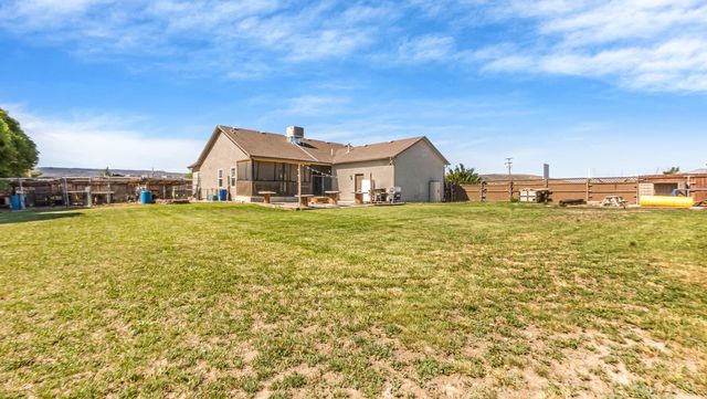 1348 13 Road, Loma, CO 81524