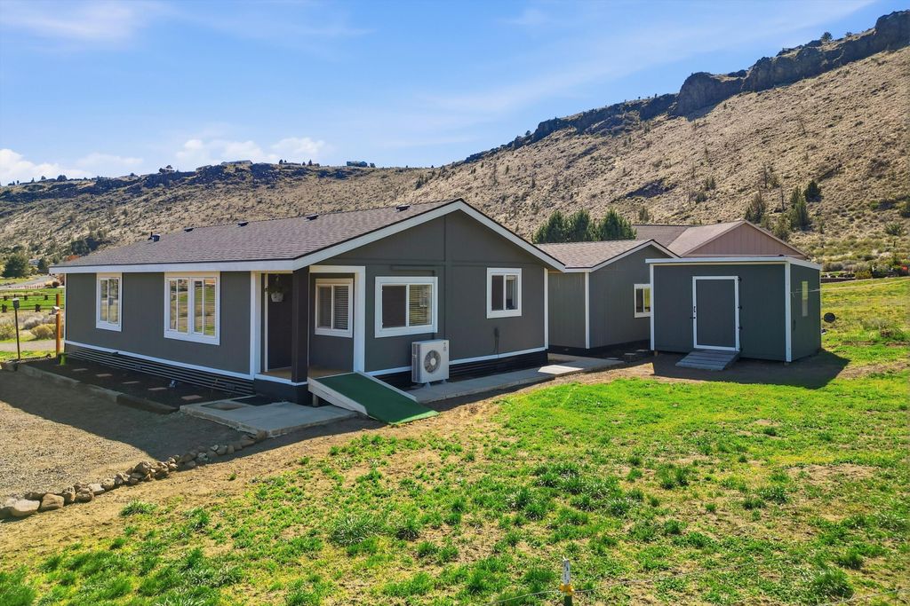 11480 SW Horny Hollow Trail, Terrebonne, OR 97760