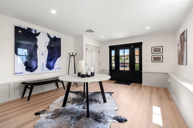 82 Kings Highway, Hampton, NH 03842
