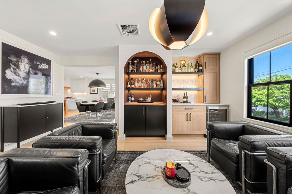 Image 28 of property listing at 82 Kings Highway, Hampton, NH 03842
