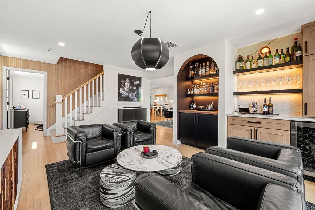 Image 29 of property listing at 82 Kings Highway, Hampton, NH 03842