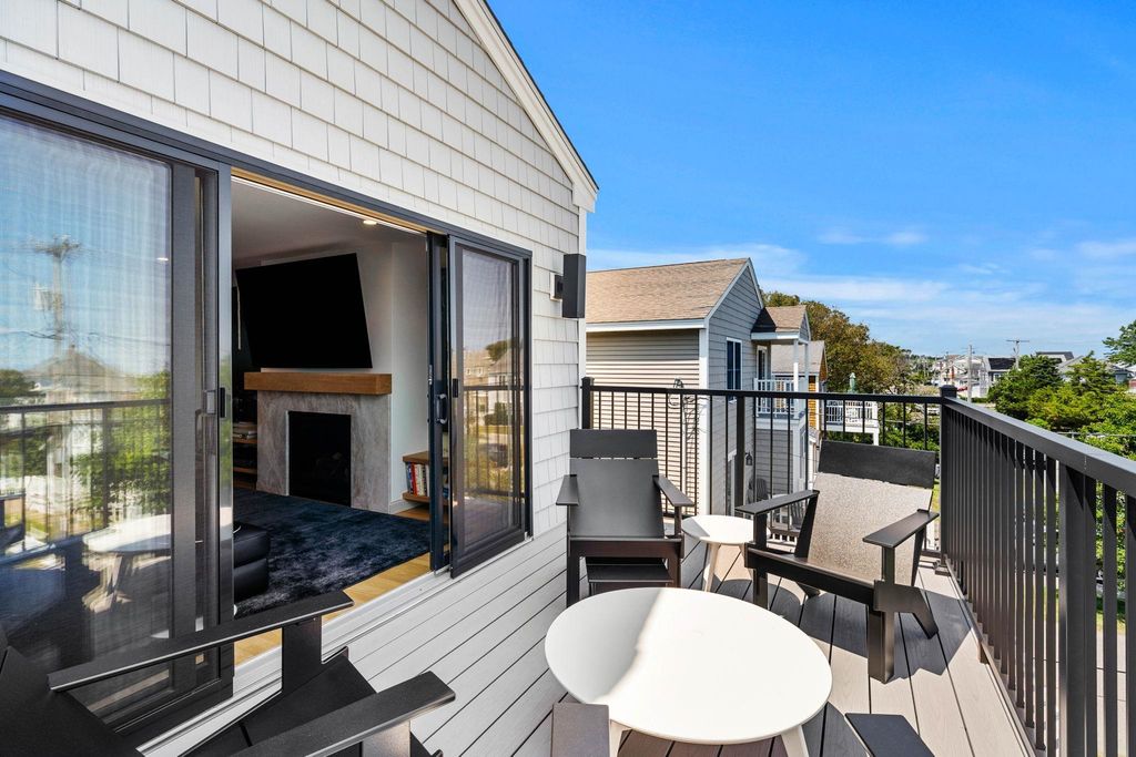 Image 49 of property listing at 82 Kings Highway, Hampton, NH 03842