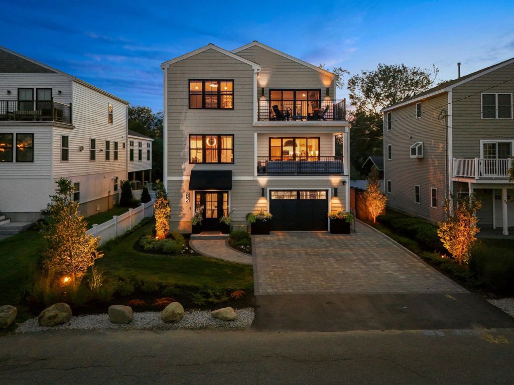 Image 60 of property listing at 82 Kings Highway, Hampton, NH 03842