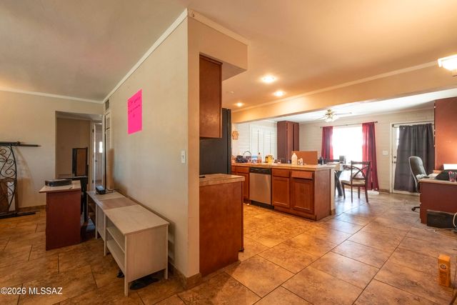 5632 E Calle Aurora, Tucson, AZ 85711