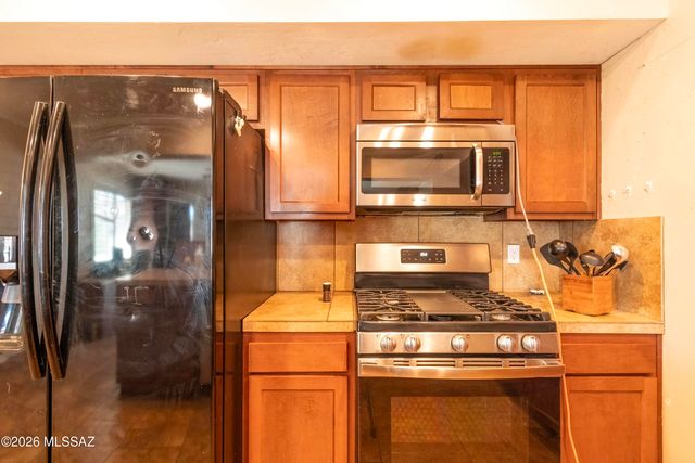 5632 E Calle Aurora, Tucson, AZ 85711