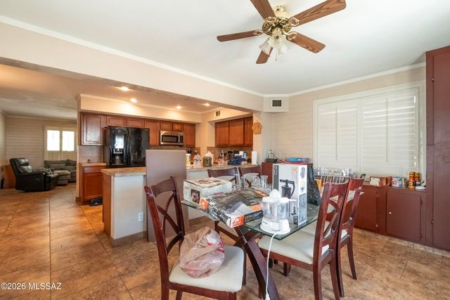 5632 E Calle Aurora, Tucson, AZ 85711