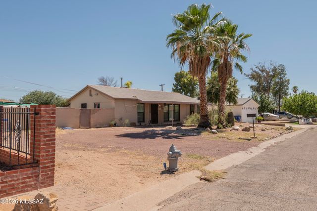 5632 E Calle Aurora, Tucson, AZ 85711