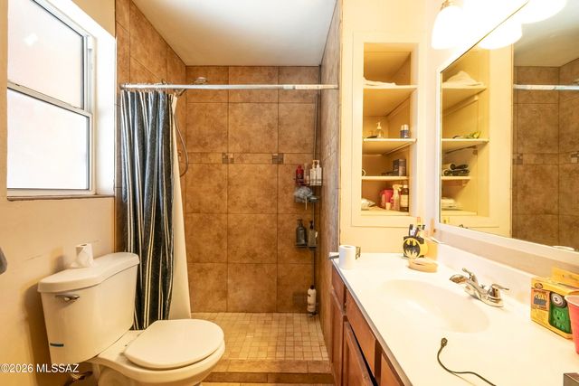 5632 E Calle Aurora, Tucson, AZ 85711