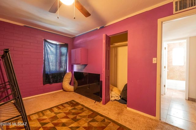 5632 E Calle Aurora, Tucson, AZ 85711