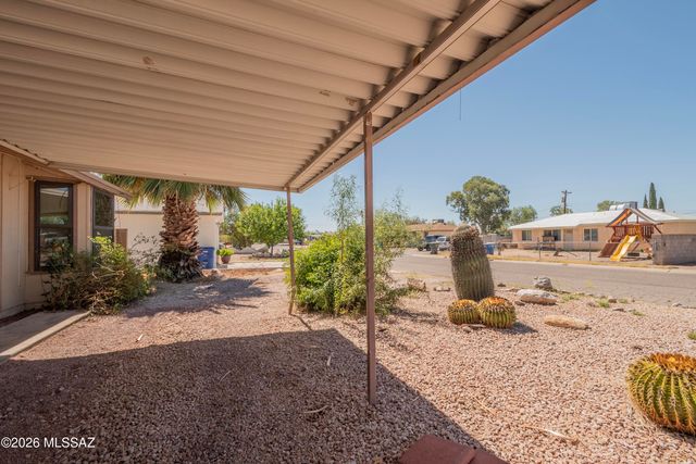 5632 E Calle Aurora, Tucson, AZ 85711