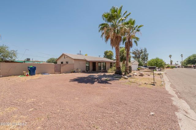 5632 E Calle Aurora, Tucson, AZ 85711