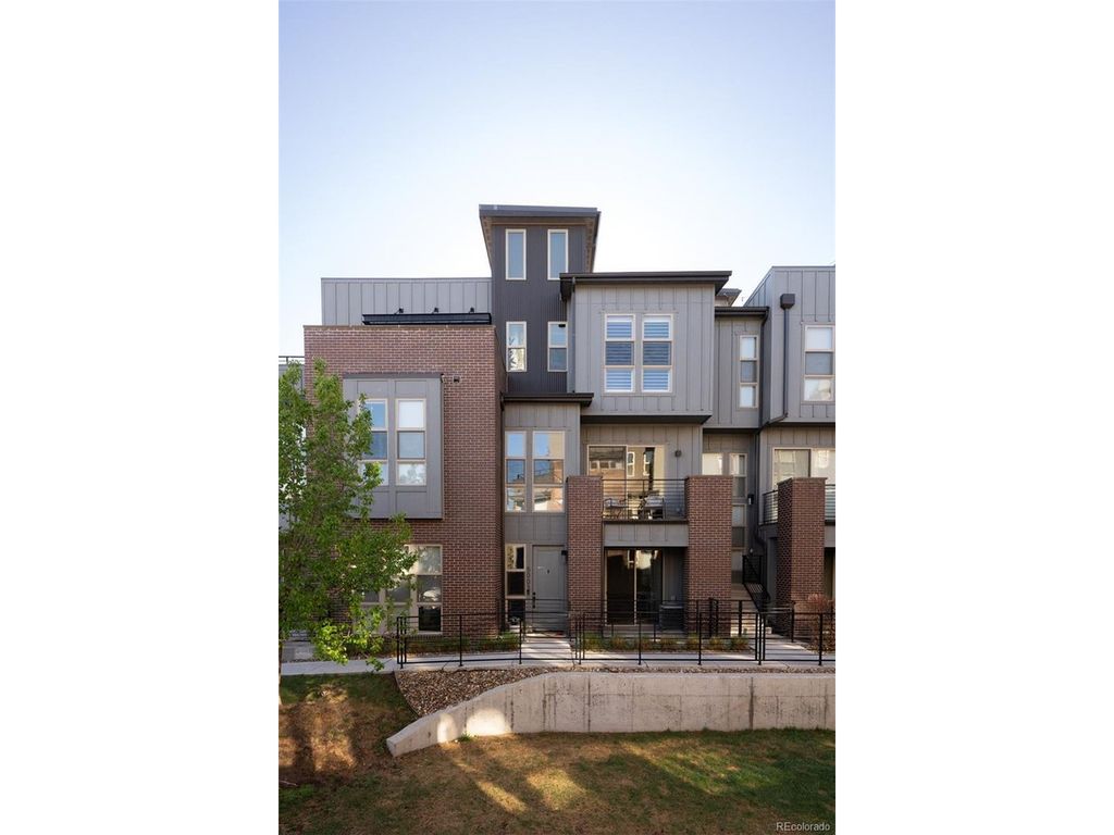 5003 S Platte River Pkwy, Littleton, CO 80123