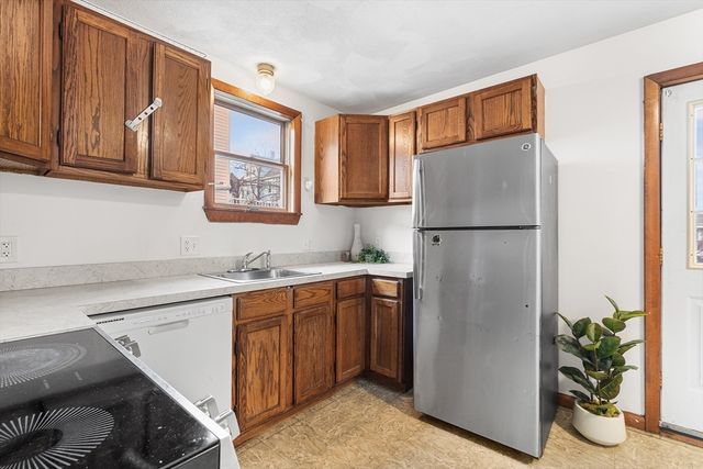 21 Hillside Avenue 21, Everett, MA 02149