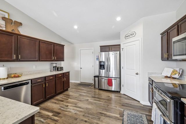 39 E Gailen Lane, Milton, WI 53563