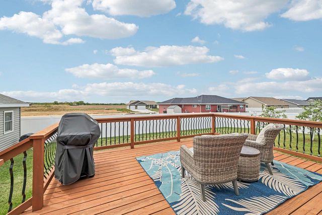 39 E Gailen Lane, Milton, WI 53563