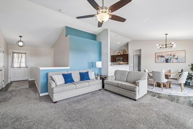 39 E Gailen Lane, Milton, WI 53563