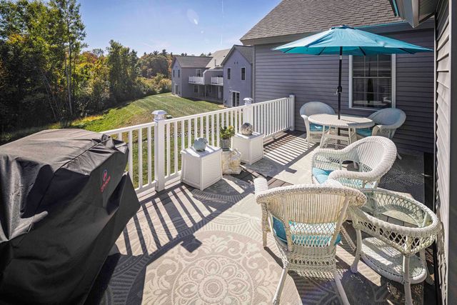 16B Lunas Ave, Epping, NH 03042