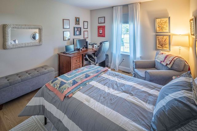 16B Lunas Ave, Epping, NH 03042